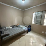 Apartamento à venda com 2 quartos em Parque Maria Domitila, São Paulo, SP