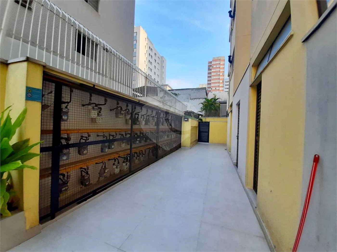 Apartamento para alugar com 3 quartos, sendo 1 suíte, em Vila Olímpia, São Paulo, SP