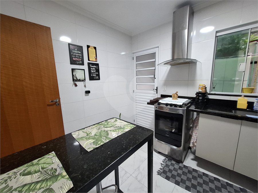 Sobrado à venda com 3 quartos, sendo 1 suíte, em Parque Vitória, São Paulo, SP