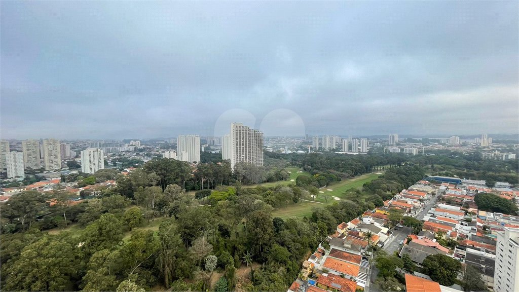 Apartamento à venda com 3 suítes em Vila Sofia, São Paulo, SP
