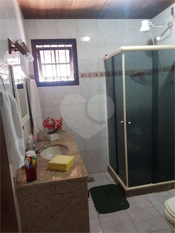 Casa de Vila à venda com 4 quartos, sendo 1 suíte, em Rio do Ouro, São Gonçalo, RJ