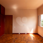 Casa à venda com 4 quartos, sendo 2 suítes, em Perdizes, São Paulo, SP