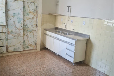 Casa à venda com 3 quartos em Jardim do Carmo, Araraquara, SP