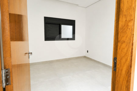 Casa à venda com 3 quartos, sendo 1 suíte, no condomínio Residencial Jardim Villa Verona, Sorocaba - SP