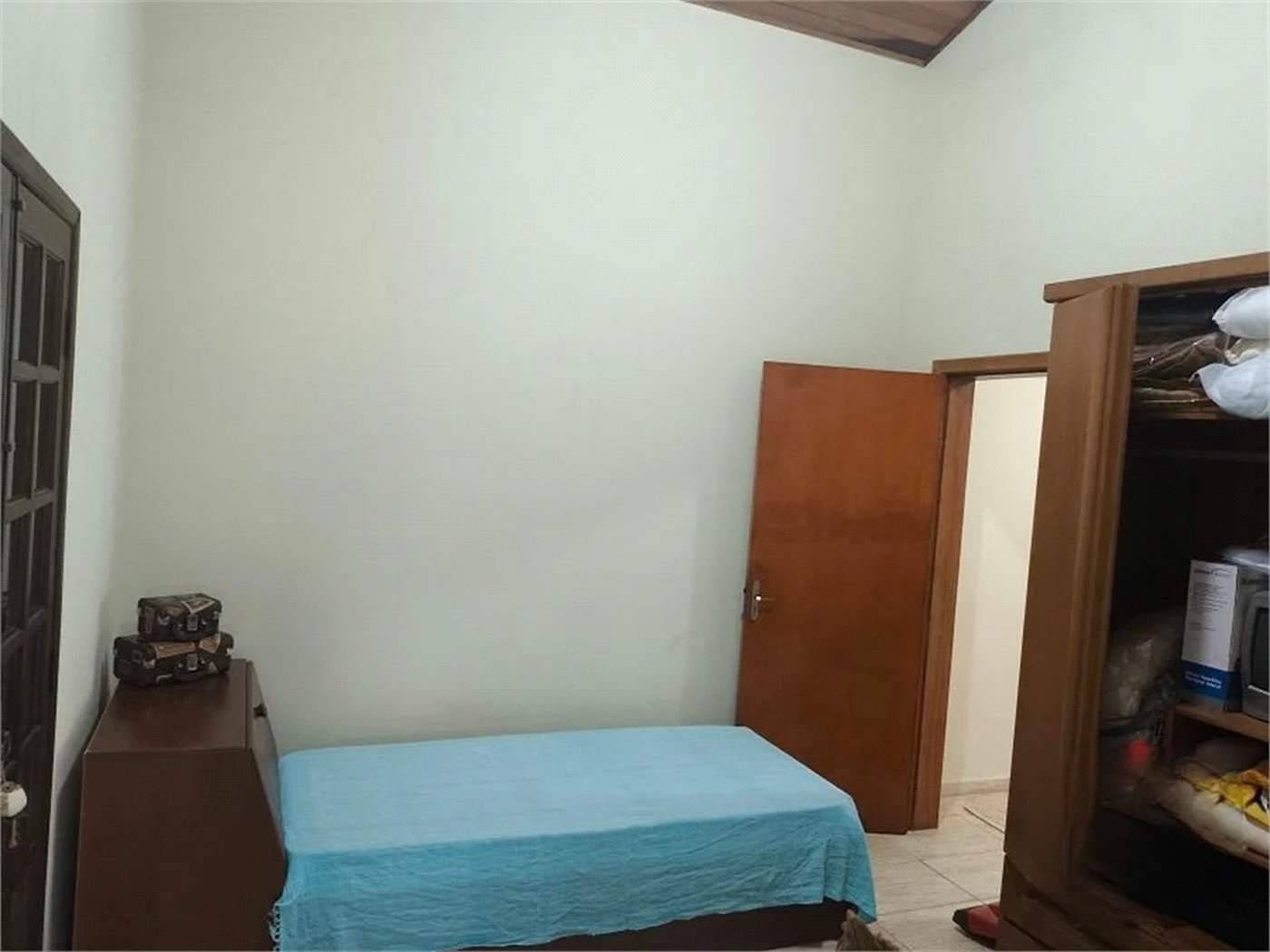 Casa à venda com 3 suítes no condomínio Granja Verediana, Ibiúna - SP