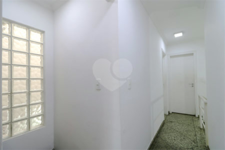 Casa à venda com 4 quartos, sendo 3 suítes, no condomínio Flower Garden Residence, São Paulo - SP