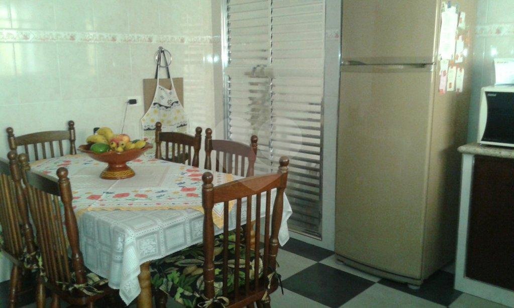 Sobrado à venda com 2 suítes em Tremembé, São Paulo, SP
