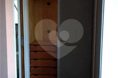 Apartamento à venda com 2 quartos, sendo 1 suíte,  em Parque Ipê, São Paulo, SP