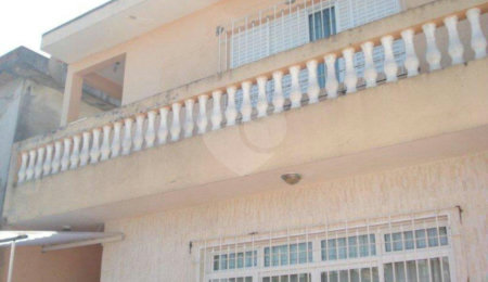 Sobrado à venda com 5 quartos, sendo 1 suíte, em Interlagos, São Paulo, SP