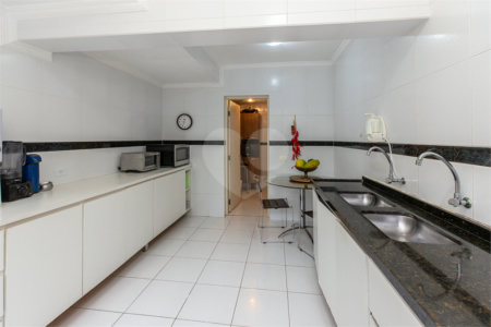 Casa à venda ou para alugar com 5 suítes no condomínio Altos de São Roque, São Roque - SP