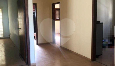 Sobrado à venda ou para alugar com 5 quartos, sendo 3 suítes, em Vila Independência, Sorocaba, SP
