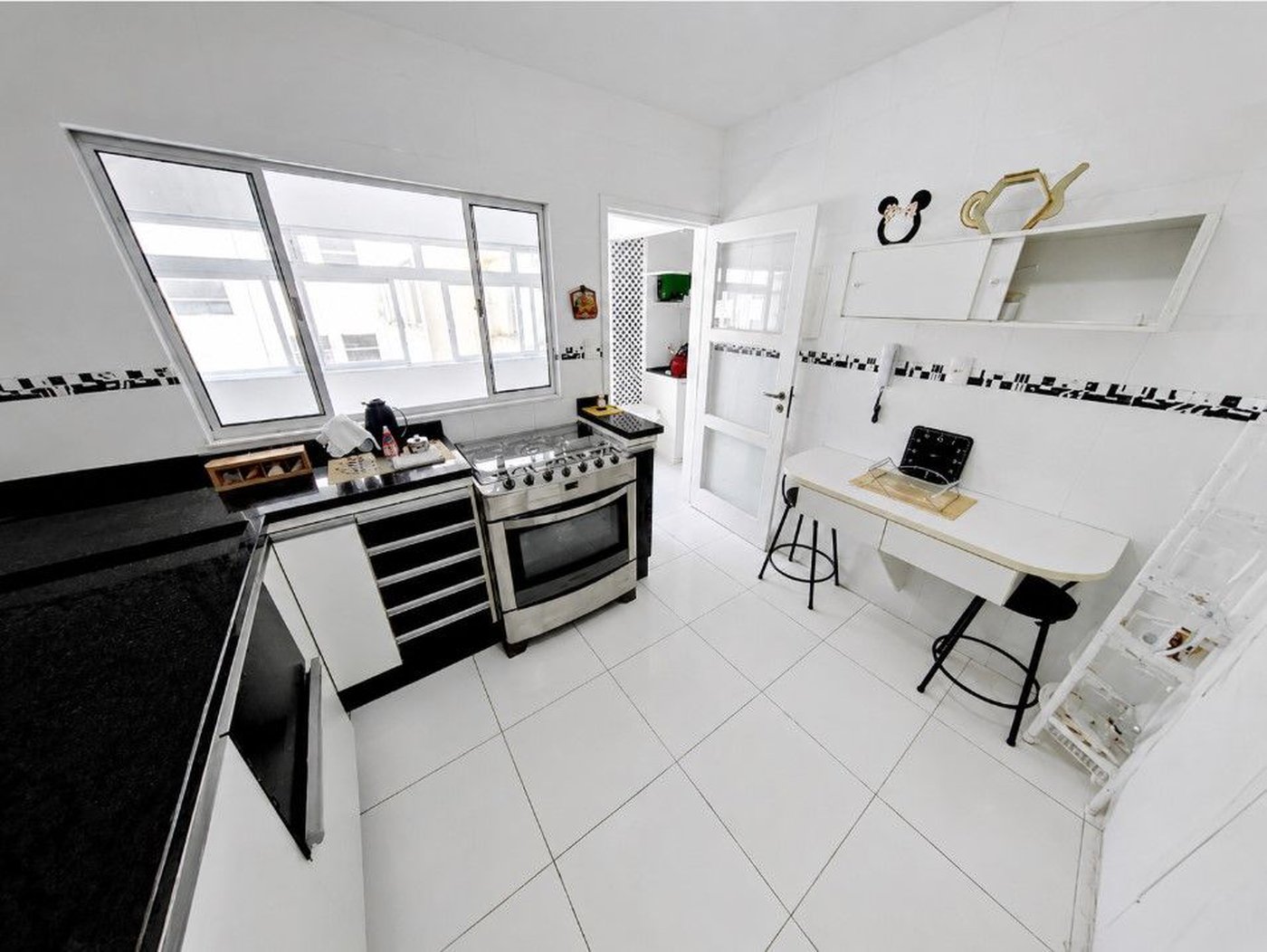 Apartamento com 4 dormitórios à venda, 200 m² por R$ 1.489.000,00 - Boqueirão - Santos/SP