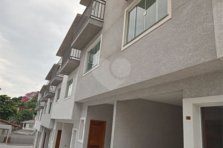 Casa à venda com 2 suítes no condomínio Residencial Napoles, São Paulo - SP