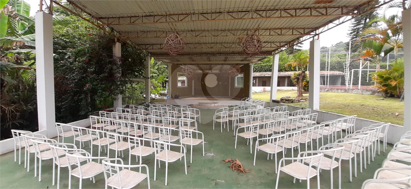 Casa Térrea à venda com 5 quartos, sendo 3 suítes, em Serra da Cantareira, Mairiporã, SP