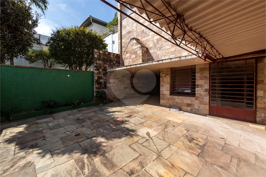 Casa à venda com 4 quartos, sendo 2 suítes, em Perdizes, São Paulo, SP
