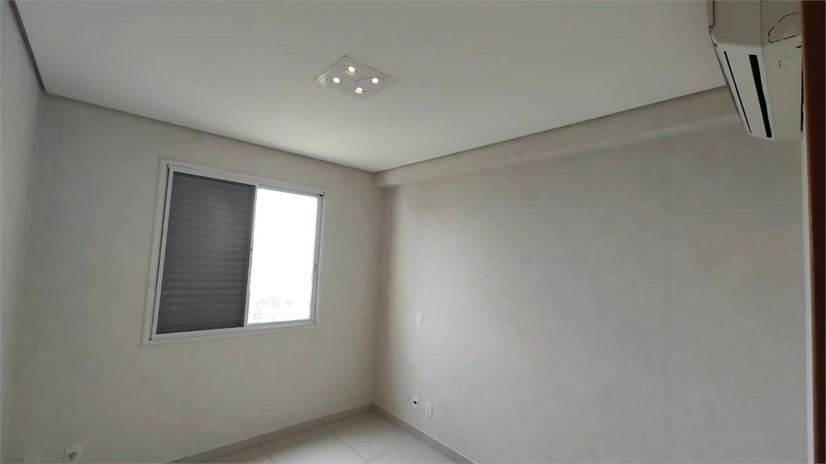 Apartamento para alugar com 3 suítes em Tamboré, Santana de Parnaíba, SP