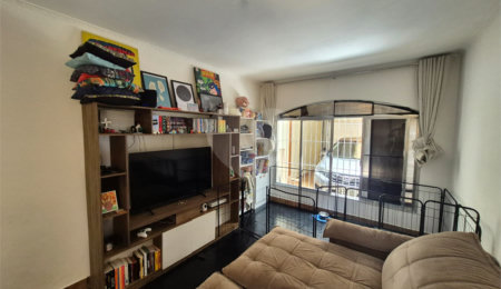 Casa à venda com 3 quartos, sendo 1 suíte,  em Jardim Prudência, São Paulo, SP
