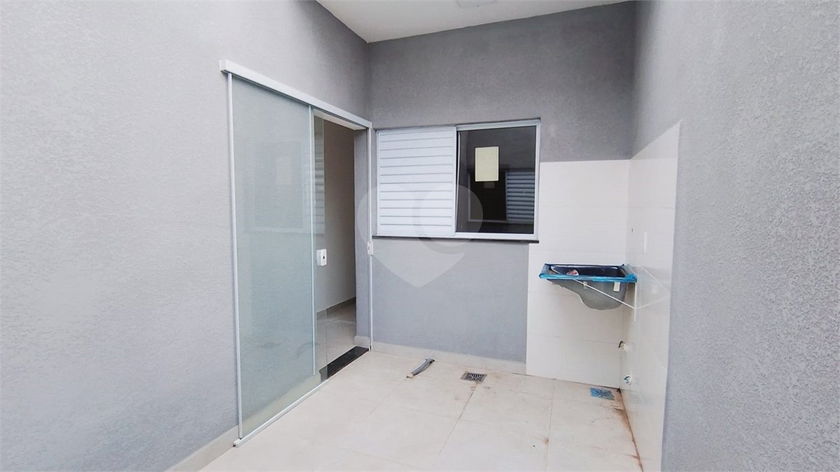 Casa de Vila à venda com 2 quartos em Jardim das Orquídeas, Sorocaba, SP