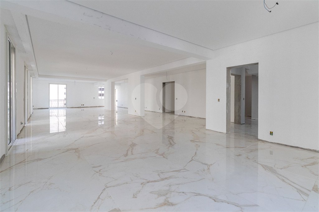 Apartamento à venda com 7 suítes em Santa Cecília, São Paulo, SP