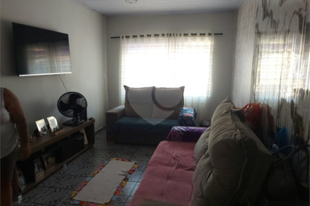 Casa à venda com 2 quartos em Parque Vitória, São Paulo, SP