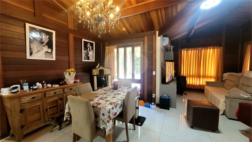 Casa à venda com 2 quartos, sendo 1 suíte,  no condomínio Sausalito, Mairiporã - SP