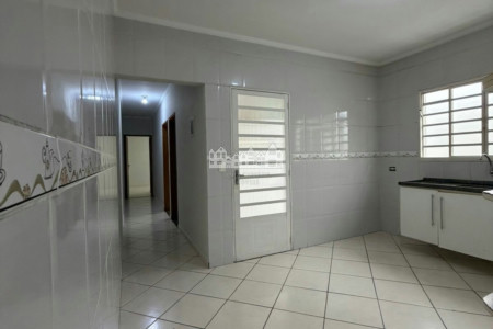 Casa para alugar com 2 quartos, sendo 1 suíte, em Ponte, Atibaia, SP