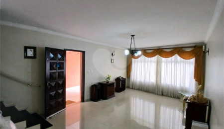 Casa à venda ou para alugar com 3 quartos, sendo 1 suíte, em Santana, São Paulo, SP