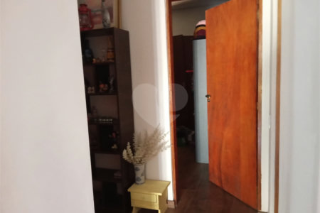 Casa à venda com 4 quartos, sendo 2 suítes,  em Guaxinduva, Atibaia, SP