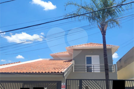 Sobrado à venda com 3 suítes em Jardim Regente, Indaiatuba, SP