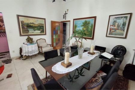 Casa à venda com 6 quartos, sendo 3 suítes, em Grajaú, Rio de Janeiro, RJ