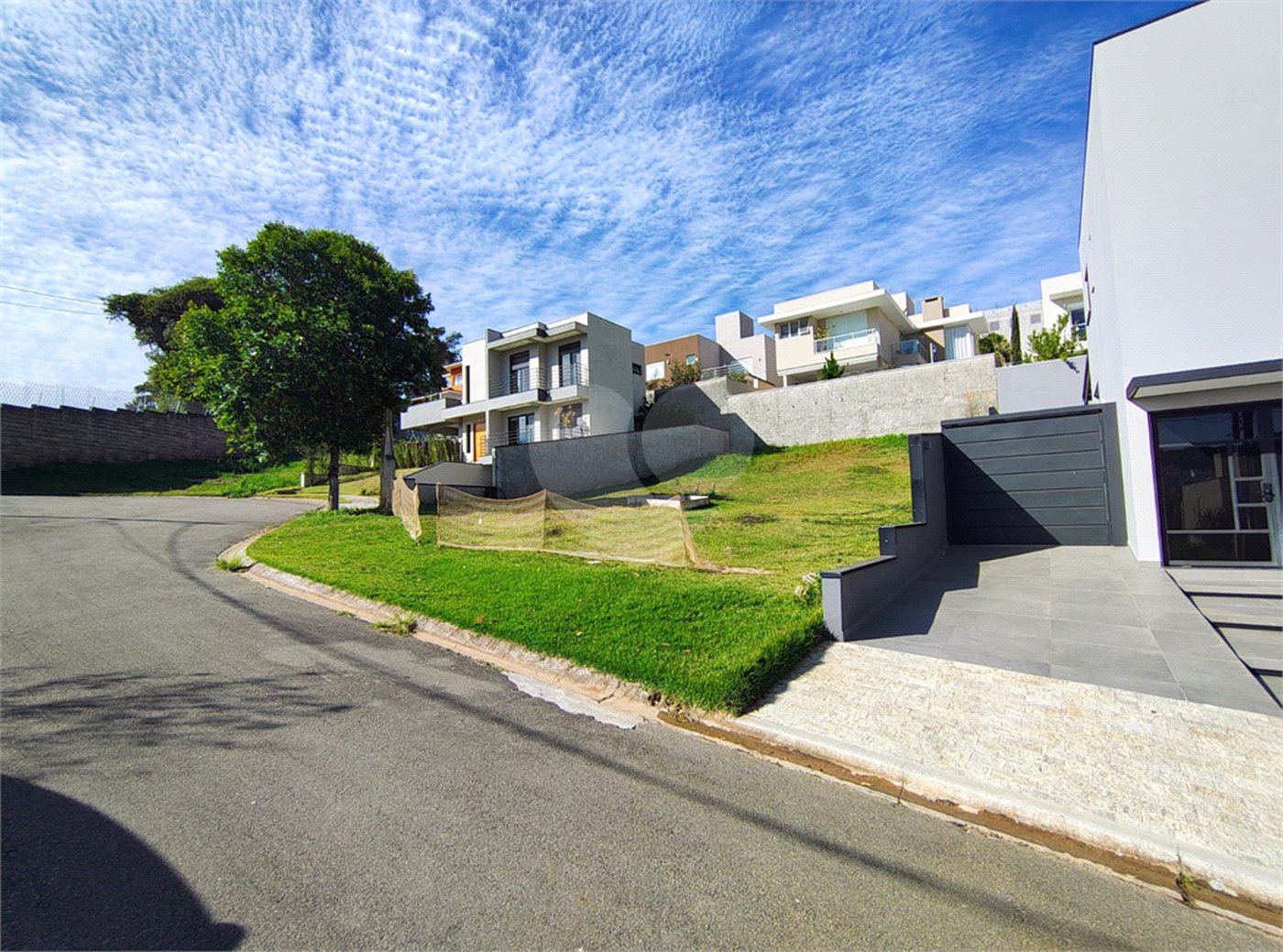 Terreno à venda no condomínio Quinta dos Lagos, Jundiaí - SP