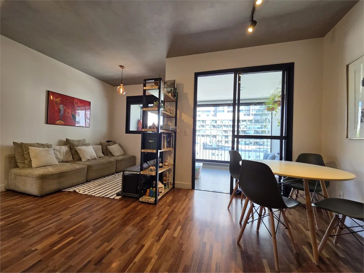 Apartamento à venda com 2 quartos, sendo 1 suíte, em Pinheiros, São Paulo, SP