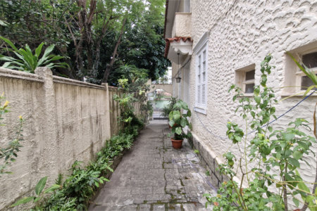 Casa à venda com 4 quartos em Grajaú, Rio de Janeiro, RJ