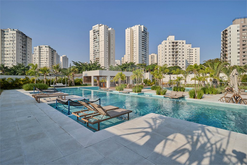 Apartamento à venda com 3 quartos, sendo 1 suíte, em Jardim Marajoara, São Paulo, SP