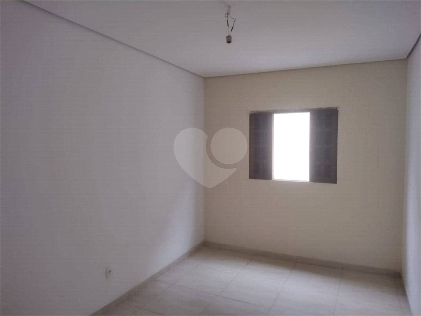 Casa à venda com 5 quartos, sendo 1 suíte, em Jardim Márcia, Suzano, SP