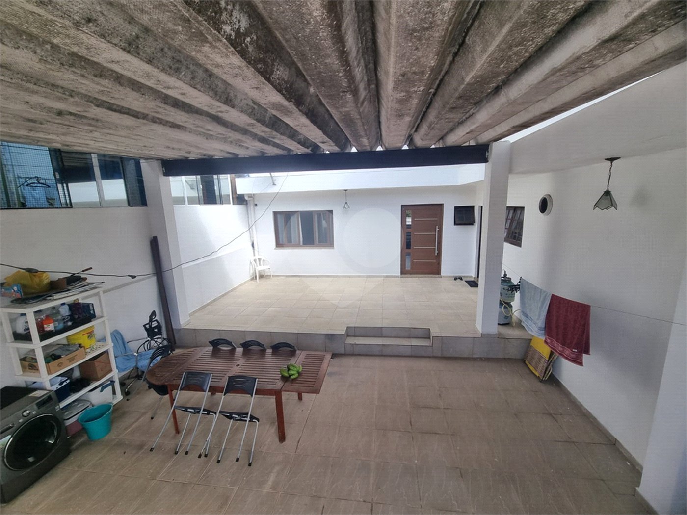 Sobrado à venda ou para alugar com 3 quartos, sendo 2 suítes,  em Ferreira, São Paulo, SP