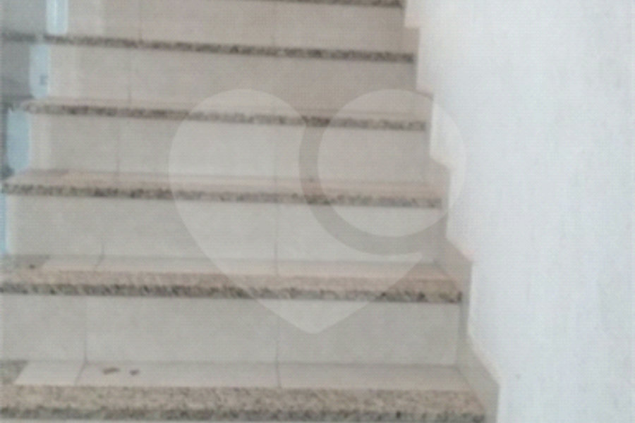 Sobrado à venda com 5 quartos, sendo 4 suítes, em Horto, São Paulo, SP