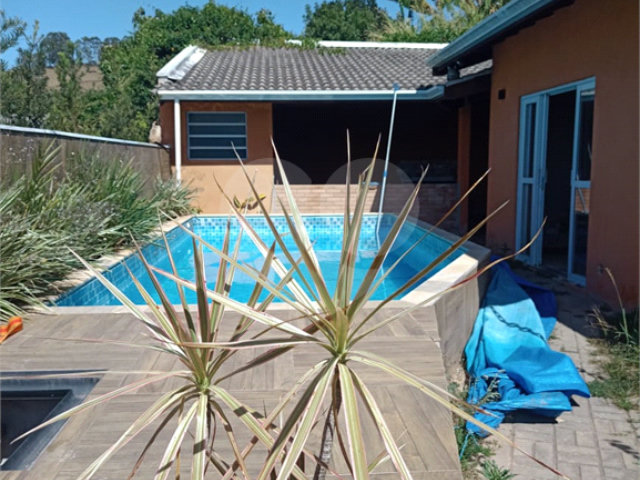 Casa Térrea à venda com 3 quartos, sendo 1 suíte,  em Jundiaizinho (terra Preta), Mairiporã, SP