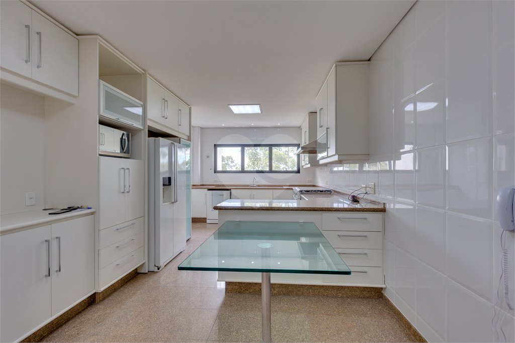 Apartamento à venda com 4 suítes em Jardim Marajoara, São Paulo, SP