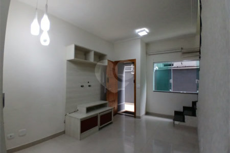 Casa à venda com 2 quartos em Vila Gustavo, São Paulo, SP