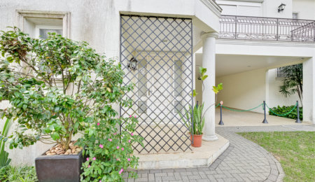Casa à venda com 4 suítes no condomínio Solar Andaluz, São Paulo - SP
