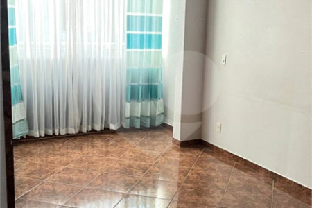 Apartamento à venda com 3 quartos em Cidade Líder, São Paulo, SP