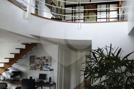 Casa à venda ou para alugar com 4 suítes em Morumbi, São Paulo, SP