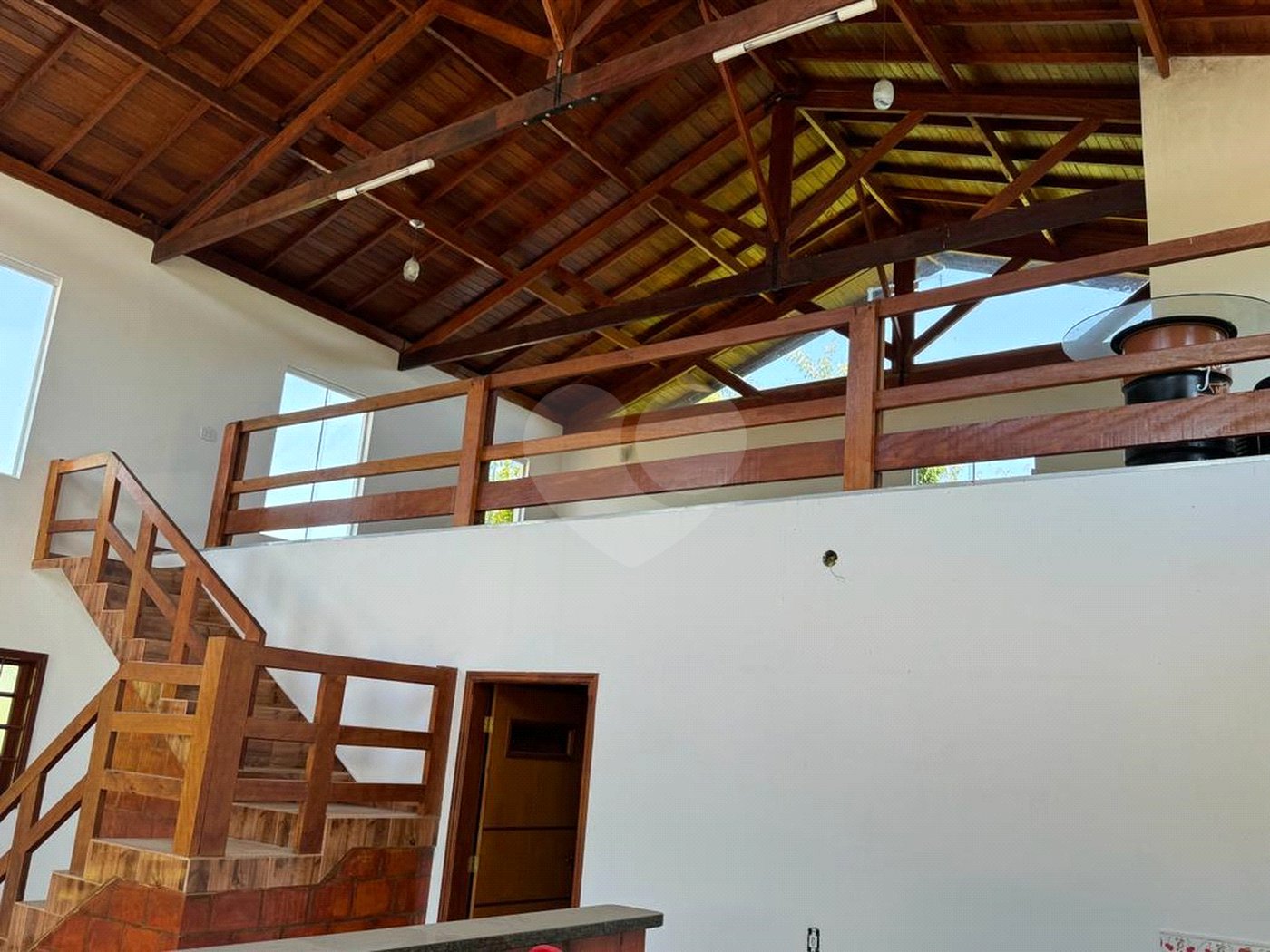 Sítio à venda com 3 quartos, sendo 1 suíte, em Jardim dos Laranjais, Indaiatuba, SP