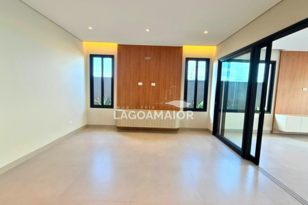 Casa à venda com 3 quartos, sendo 3 suítes, no condomínio Villa Dumont, Três Lagoas - MS