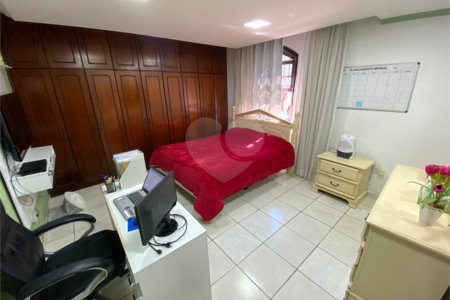 Casa à venda com 3 quartos, sendo 1 suíte,  em Parque Santa Rosa, Suzano, SP