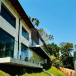 Casa à venda com 4 suítes no condomínio Associação Portal Ouro Verde, Atibaia - SP