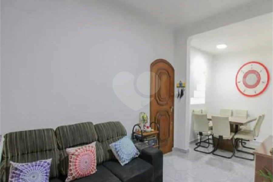 Sobrado à venda com 4 quartos, sendo 1 suíte,  em Parada Inglesa, São Paulo, SP