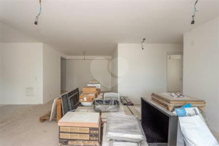 Apartamento à venda com 3 suítes em Vila Gomes Cardim, São Paulo, SP