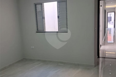 Casa de Vila à venda com 2 quartos, sendo 1 suíte, em Vila Barão, Sorocaba, SP